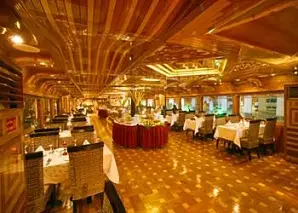 Wooden Luxury Dhow Cruise