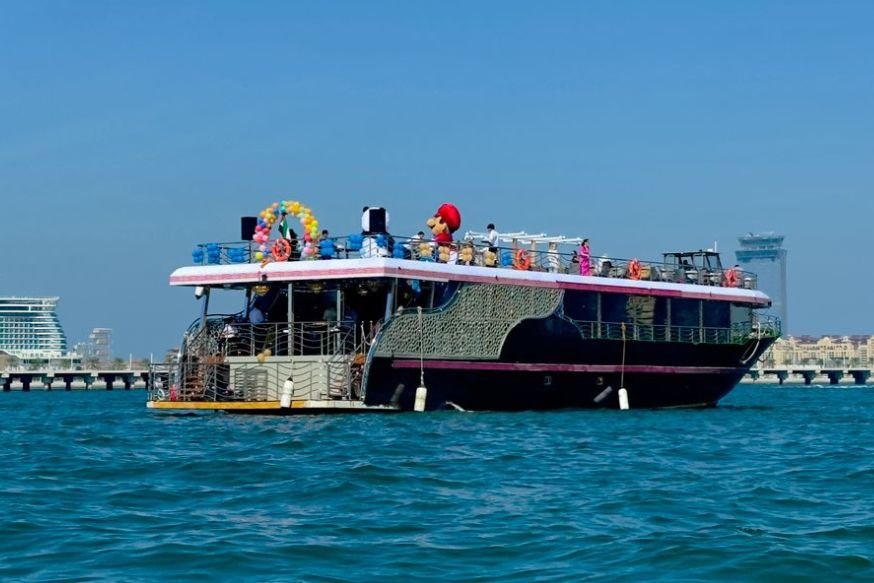 falcon-oasis-cruise-sideBar